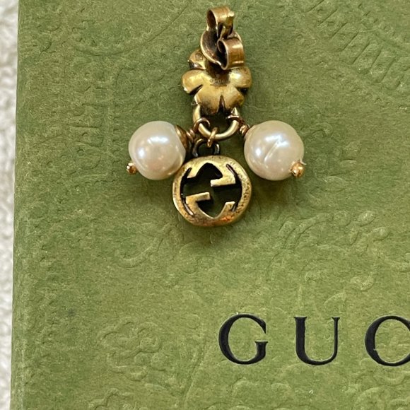 Gucci gold earrings with pearls for pierced ears - Picture 6 of 10
